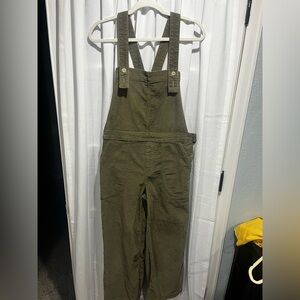 Patagonia Cropped Corduroy Organic Cotton Overalls in Sage Khaki Size 4